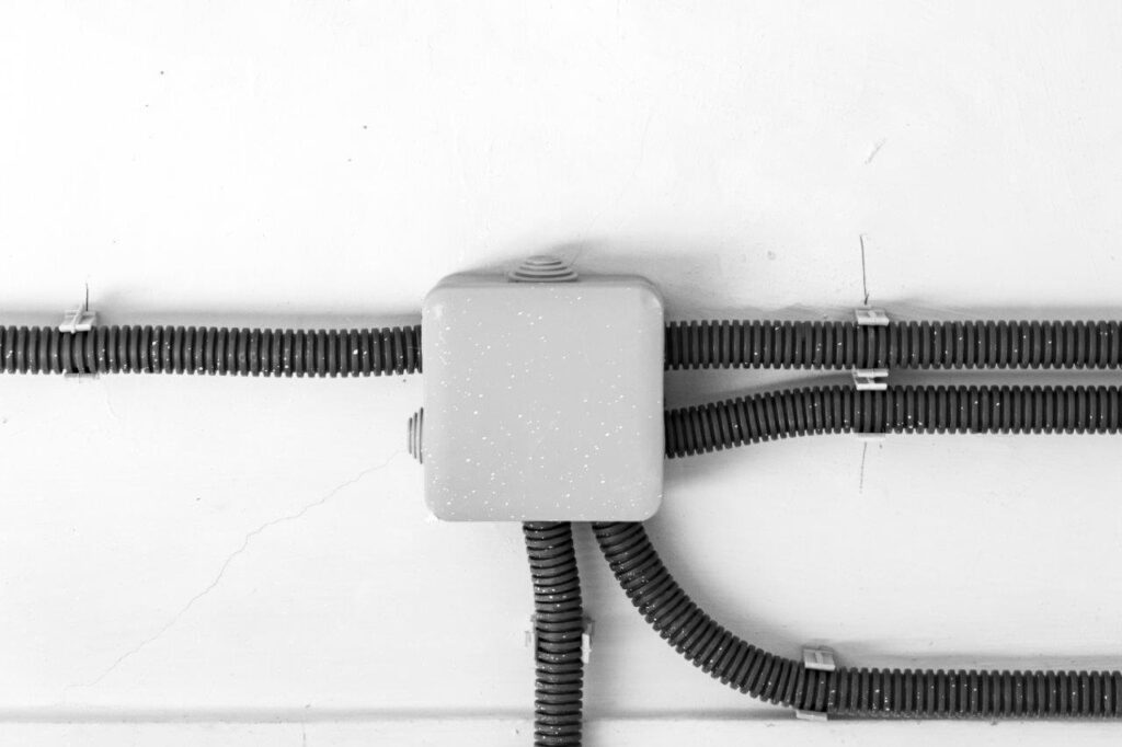 Cableado y canalización eléctrica